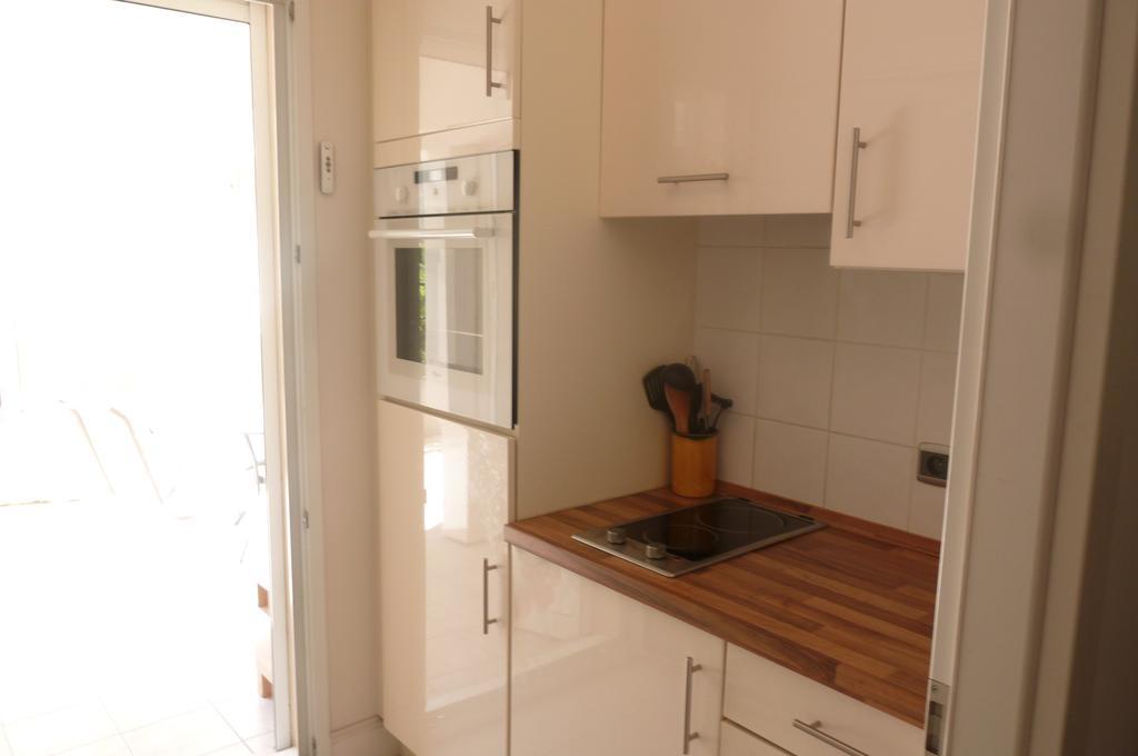 Stunning 2 Bed, 2 Bath Apt On The Cannes Sea Front Has Swimming Pool And Is A Secure Modern Building 464 Exteriör bild